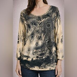 Women’s “Love T” Long Sleeved Black & Tan Feather Design Top